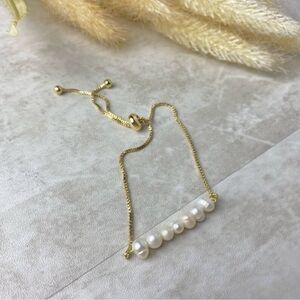 Elegant Gold Pearl Bracelet